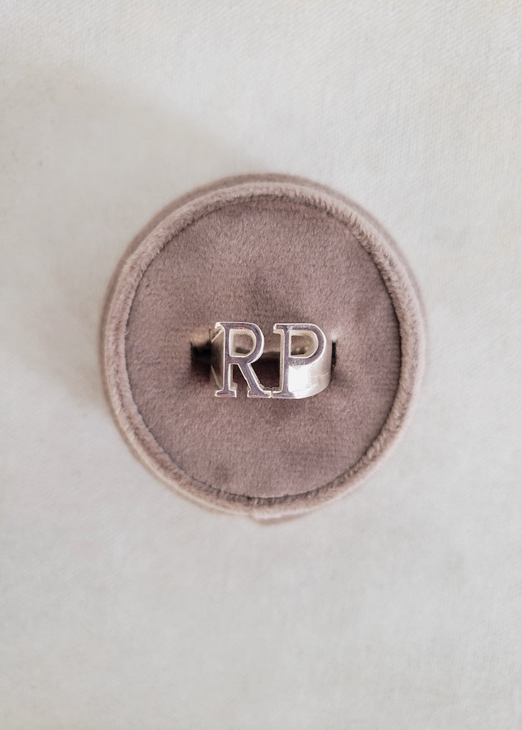 Johnny Initial Ring (original)