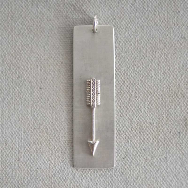 Arrow Plate Charm (L)