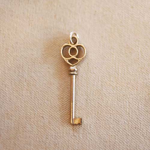 Key to Heart Charm (L)