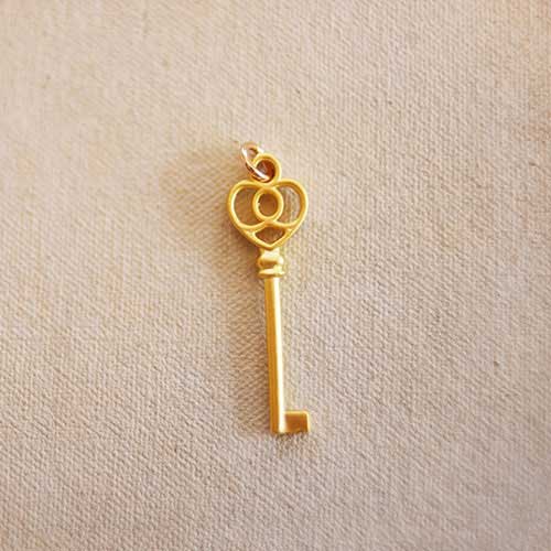 Key to Heart Charm (L)
