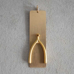Wishbone Plate Charm M